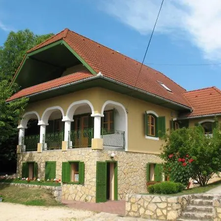 Szasza * Abrahamhegy