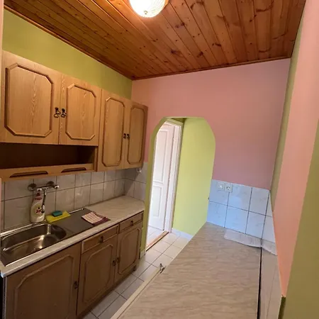 Holiday home Szasza *