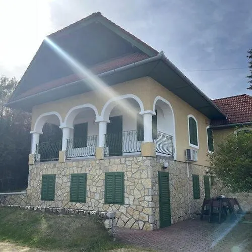 Szasza Ábrahámhegy