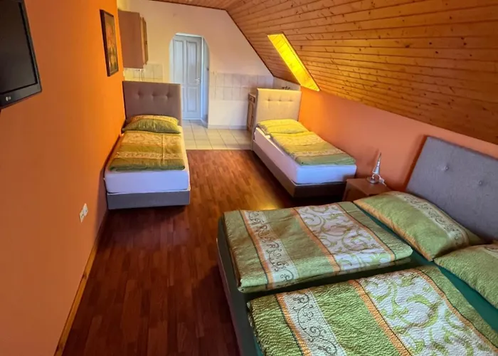 Szasza * Ábrahámhegy